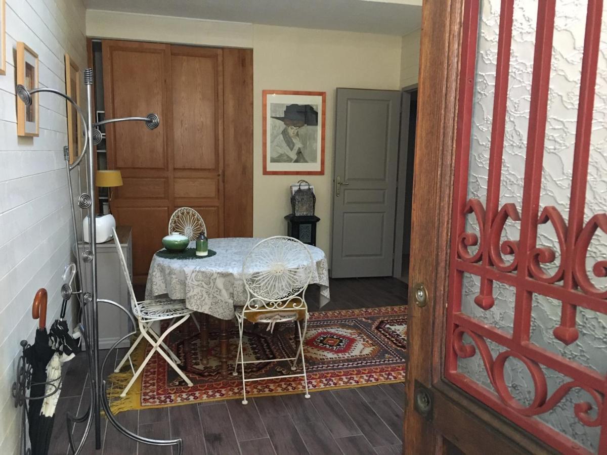 Les Ateliers D'Art Bed & Breakfast Roanne Exterior foto