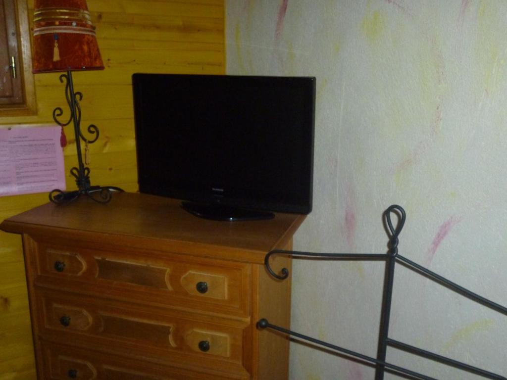 Les Ateliers D'Art Bed & Breakfast Roanne Cameră foto