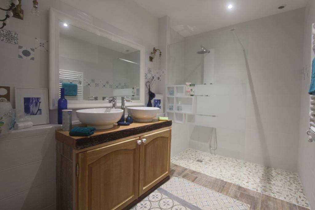 Les Ateliers D'Art Bed & Breakfast Roanne Exterior foto